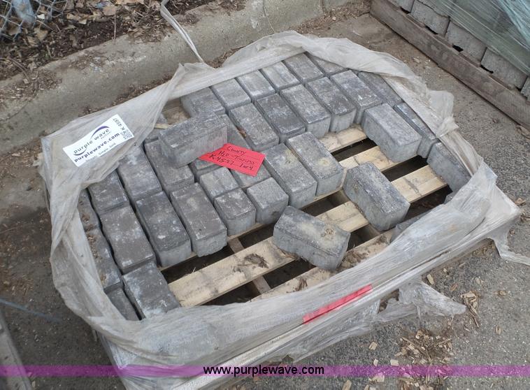 image for item K4597 Permeable pavers