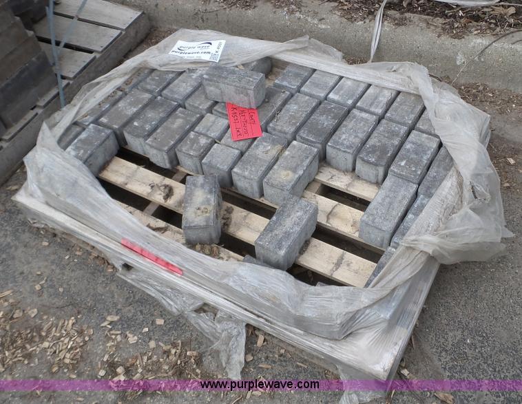 image for item K4597 Permeable pavers