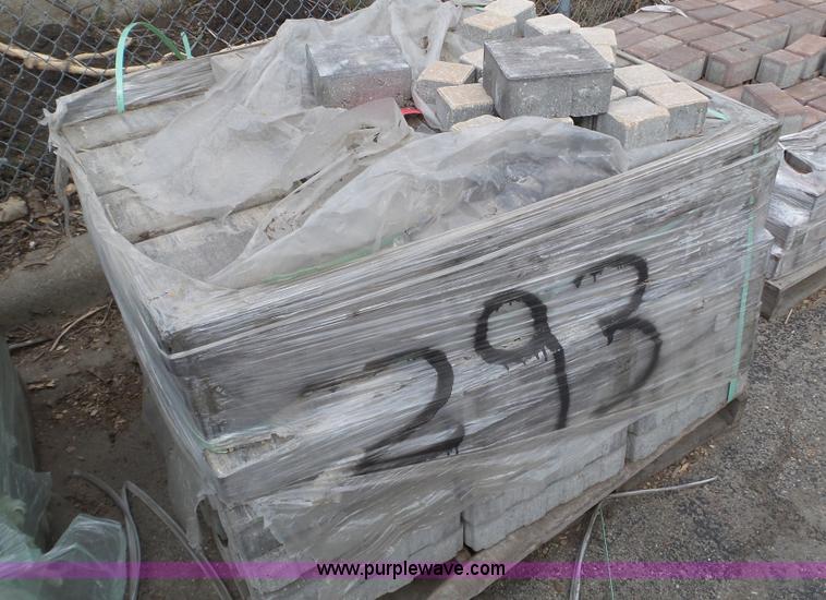 image for item K4597 Permeable pavers