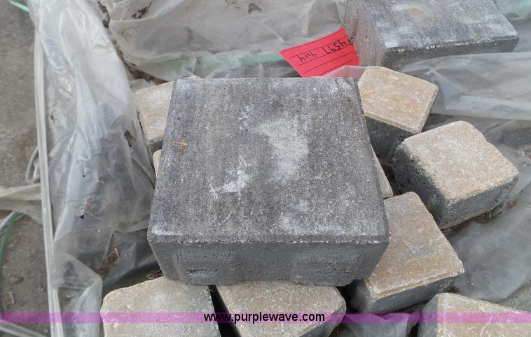 image for item K4597 Permeable pavers
