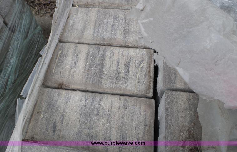 image for item K4597 Permeable pavers