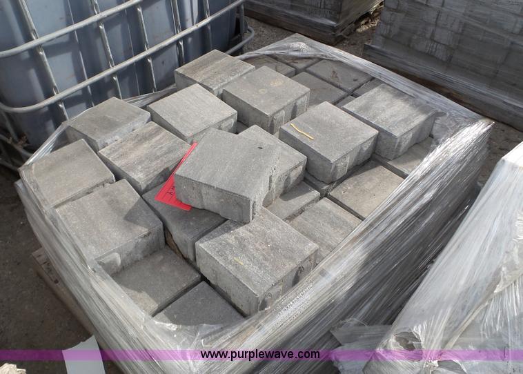 image for item K4597 Permeable pavers