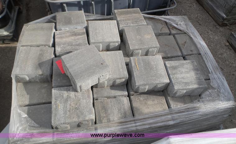 image for item K4597 Permeable pavers