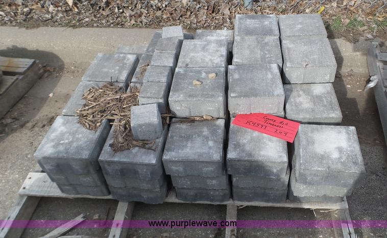 image for item K4597 Permeable pavers