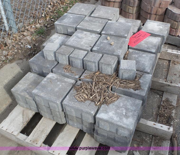 image for item K4597 Permeable pavers