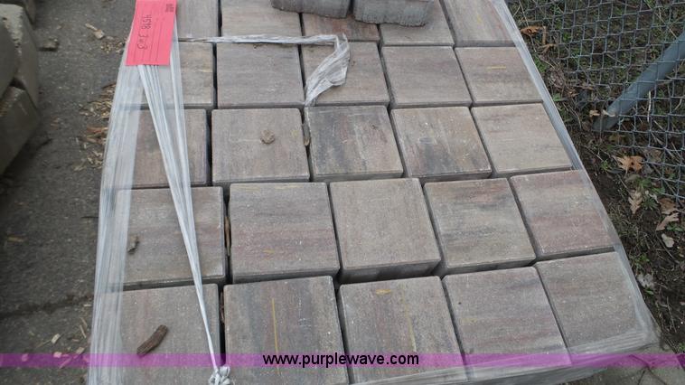 image for item K4598 Permeable pavers