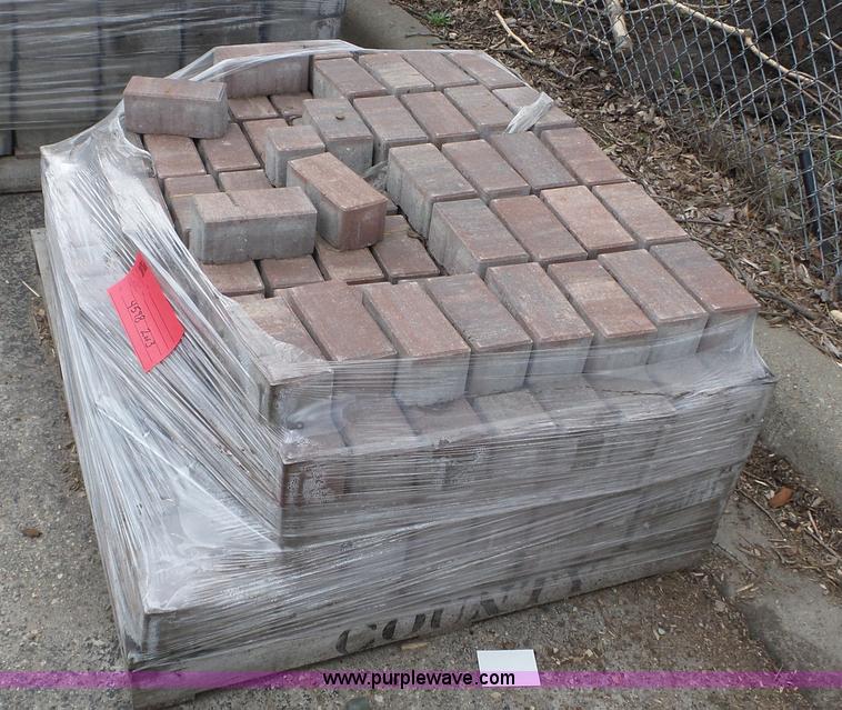 image for item K4598 Permeable pavers