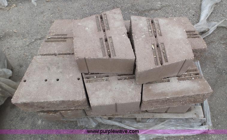 image for item K4601 Assorted retaining wall block