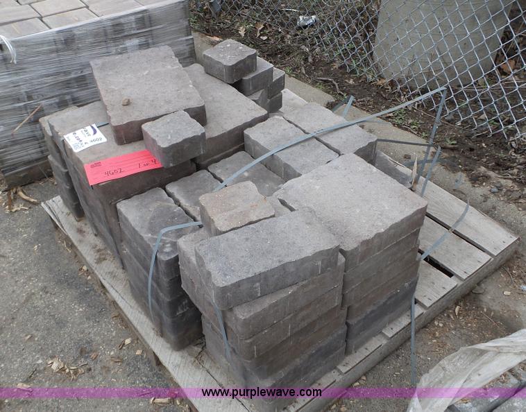 image for item K4602 Permeable pavers