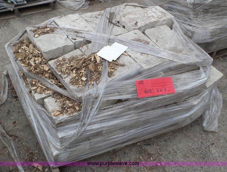 image for item K4608 Fondulac stone