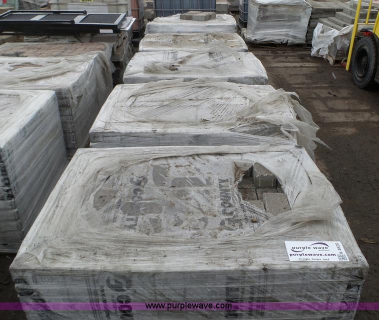 image for item K4620 Landscape paver blocks