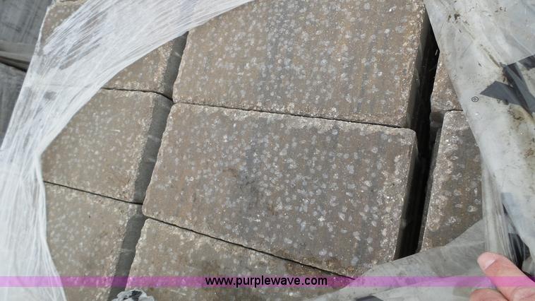 image for item K4620 Landscape paver blocks