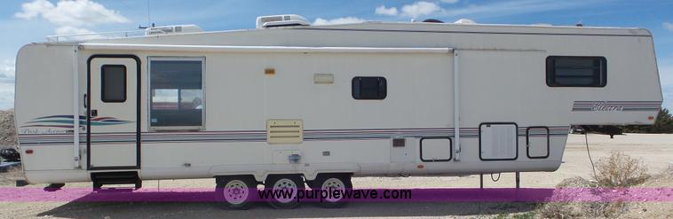 image for item K6761 1996 Electra camper