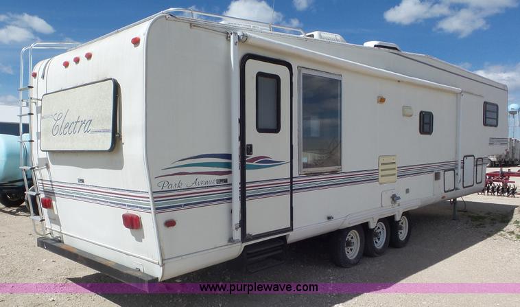 image for item K6761 1996 Electra camper