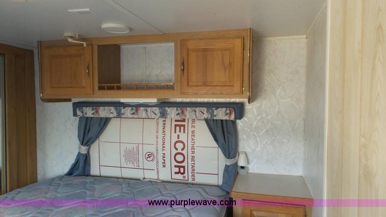 image for item K6761 1996 Electra camper