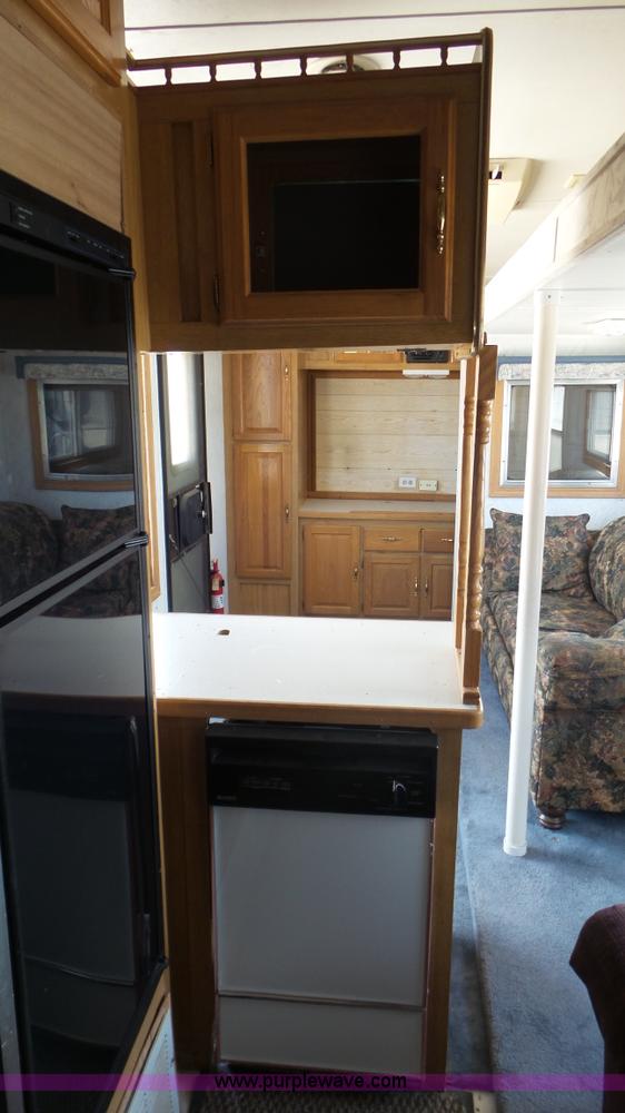 image for item K6761 1996 Electra camper