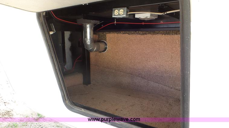 image for item K6761 1996 Electra camper