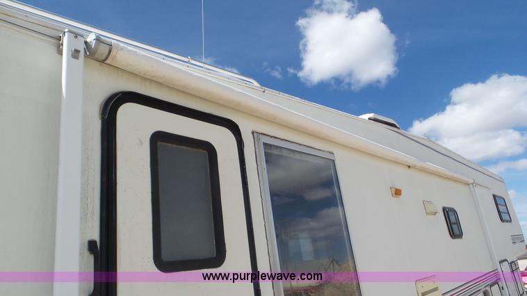 image for item K6761 1996 Electra camper