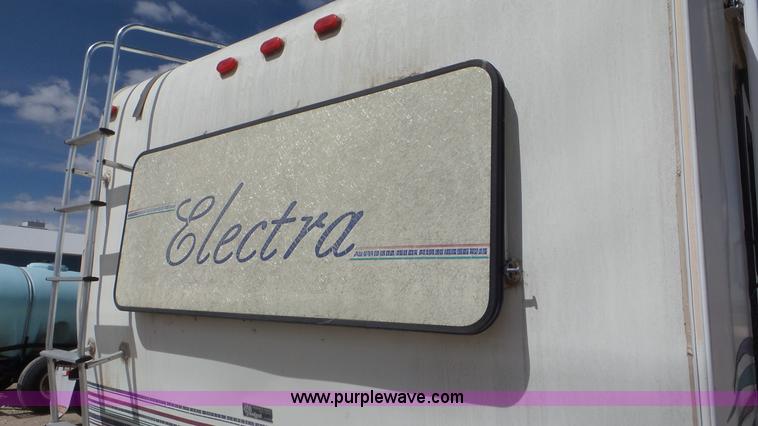 image for item K6761 1996 Electra camper