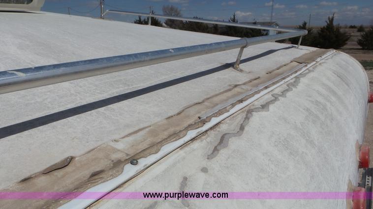 image for item K6761 1996 Electra camper