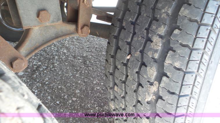 image for item K6761 1996 Electra camper