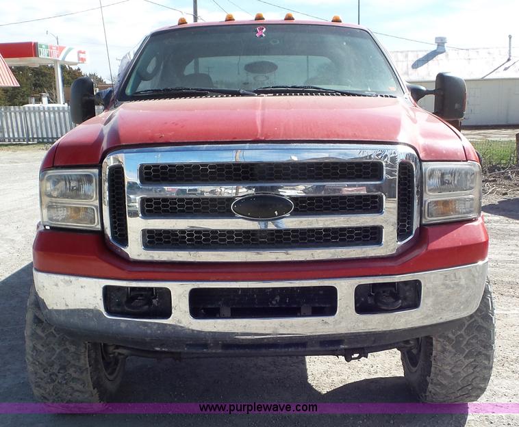 image for item K6838 2006 Ford F250 Super Duty Crew Cab pickup truck