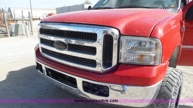 image for item K6838 2006 Ford F250 Super Duty Crew Cab pickup truck