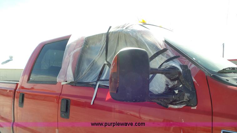 image for item K6838 2006 Ford F250 Super Duty Crew Cab pickup truck