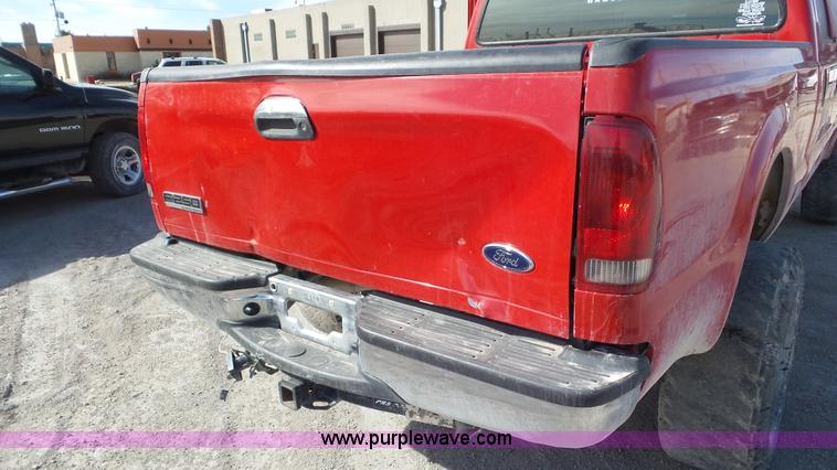 image for item K6838 2006 Ford F250 Super Duty Crew Cab pickup truck