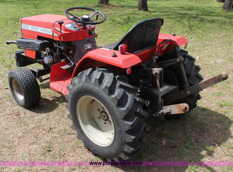 image for item K8995 1990 Massey-Ferguson 1010 Series 2961 tractor