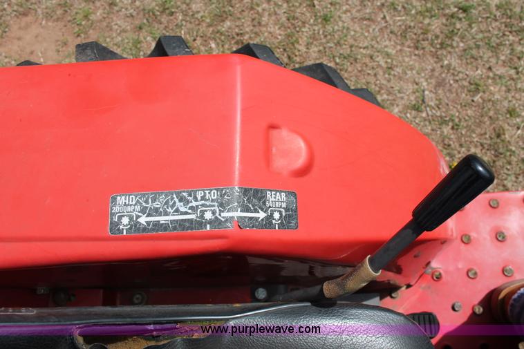 image for item K8995 1990 Massey-Ferguson 1010 Series 2961 tractor