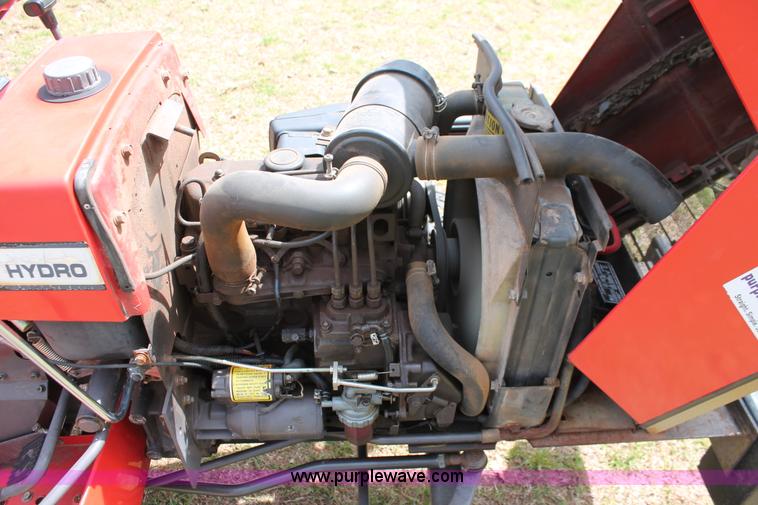 image for item K8995 1990 Massey-Ferguson 1010 Series 2961 tractor