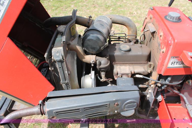 image for item K8995 1990 Massey-Ferguson 1010 Series 2961 tractor