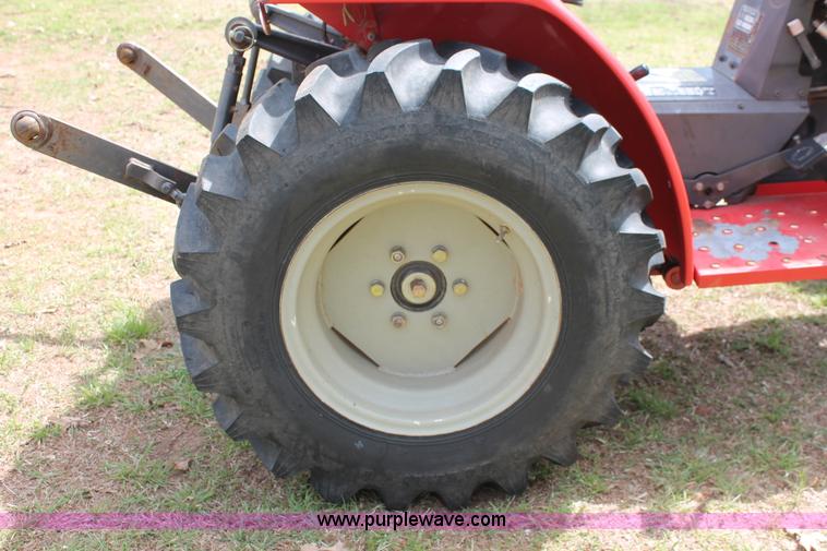 image for item K8995 1990 Massey-Ferguson 1010 Series 2961 tractor