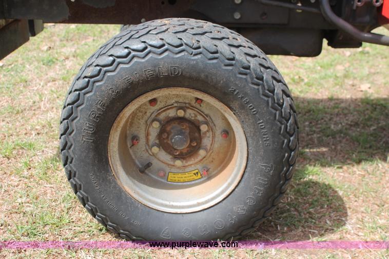 image for item K8995 1990 Massey-Ferguson 1010 Series 2961 tractor