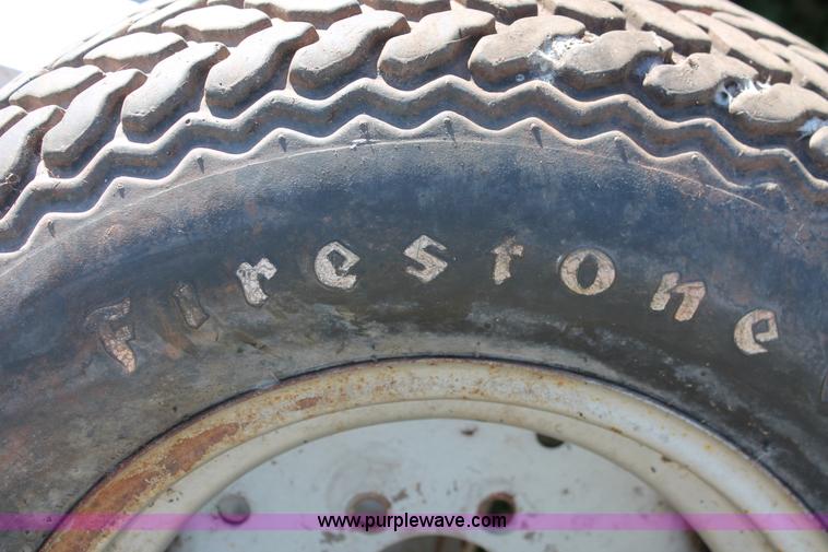image for item K8995 1990 Massey-Ferguson 1010 Series 2961 tractor