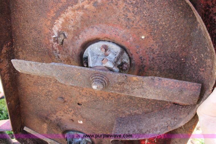 image for item K8995 1990 Massey-Ferguson 1010 Series 2961 tractor