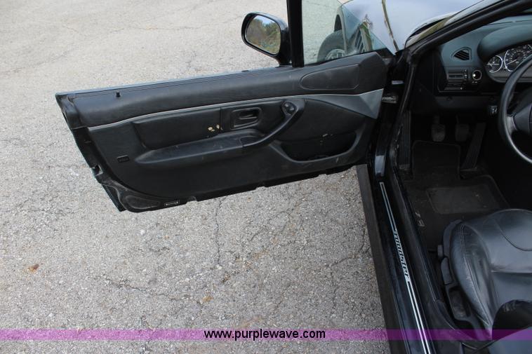 image for item L2349 2001 BMW Z3 Roadster 2.5i convertible