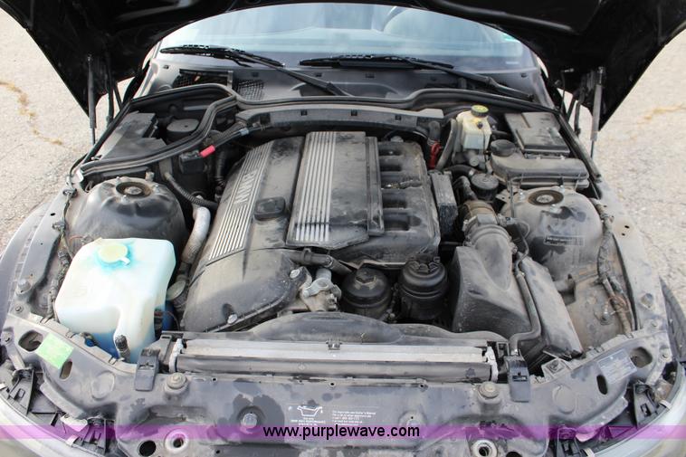 image for item L2349 2001 BMW Z3 Roadster 2.5i convertible