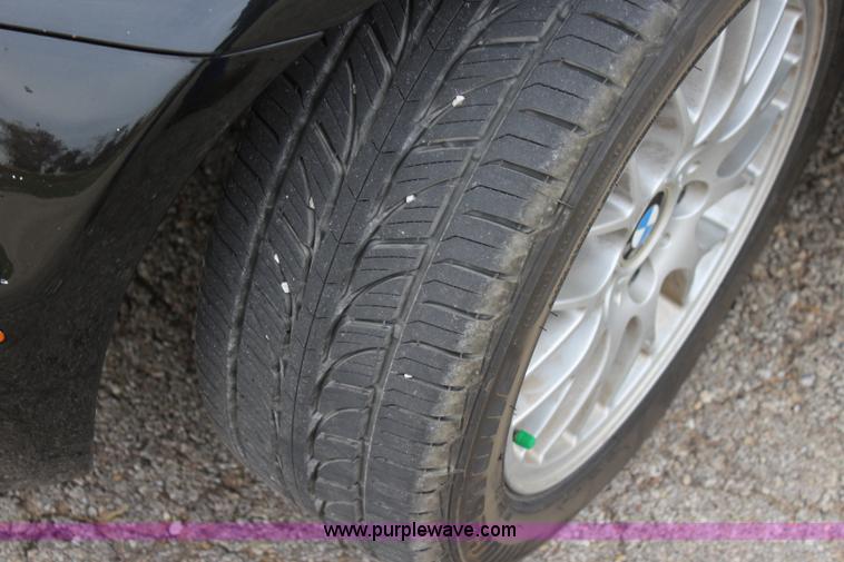 image for item L2349 2001 BMW Z3 Roadster 2.5i convertible