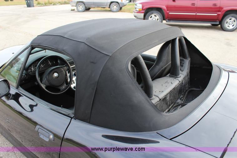 image for item L2349 2001 BMW Z3 Roadster 2.5i convertible