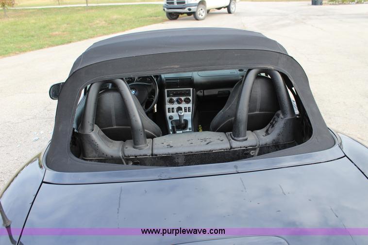 image for item L2349 2001 BMW Z3 Roadster 2.5i convertible