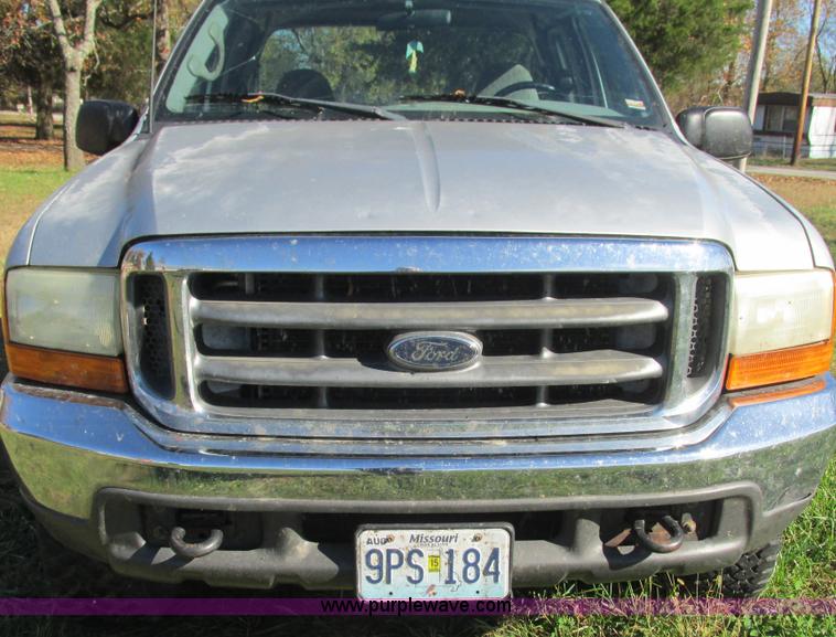 image for item L5314 2000 Ford F250 Super Duty XLT SuperCab pickup truck