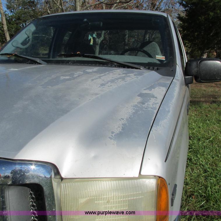 image for item L5314 2000 Ford F250 Super Duty XLT SuperCab pickup truck