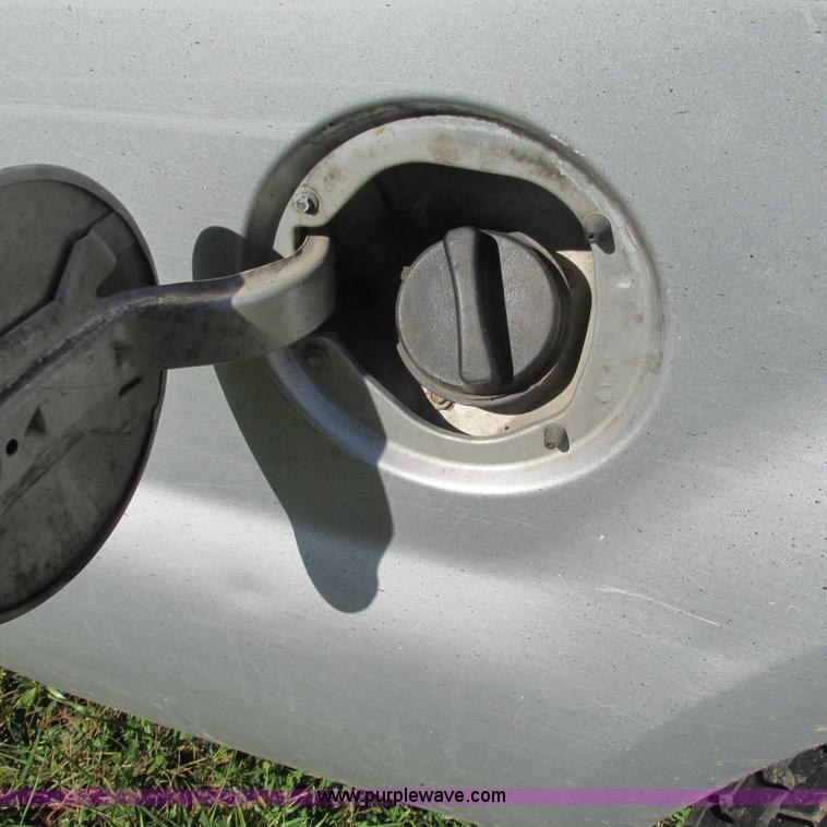 image for item L5314 2000 Ford F250 Super Duty XLT SuperCab pickup truck