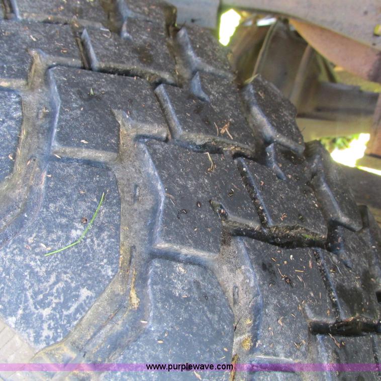 image for item L5314 2000 Ford F250 Super Duty XLT SuperCab pickup truck