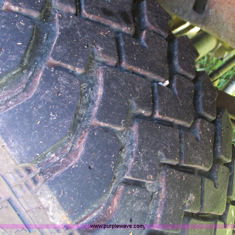 image for item L5314 2000 Ford F250 Super Duty XLT SuperCab pickup truck