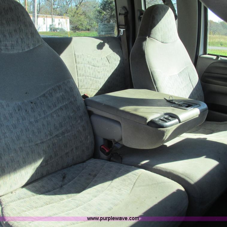 image for item L5314 2000 Ford F250 Super Duty XLT SuperCab pickup truck