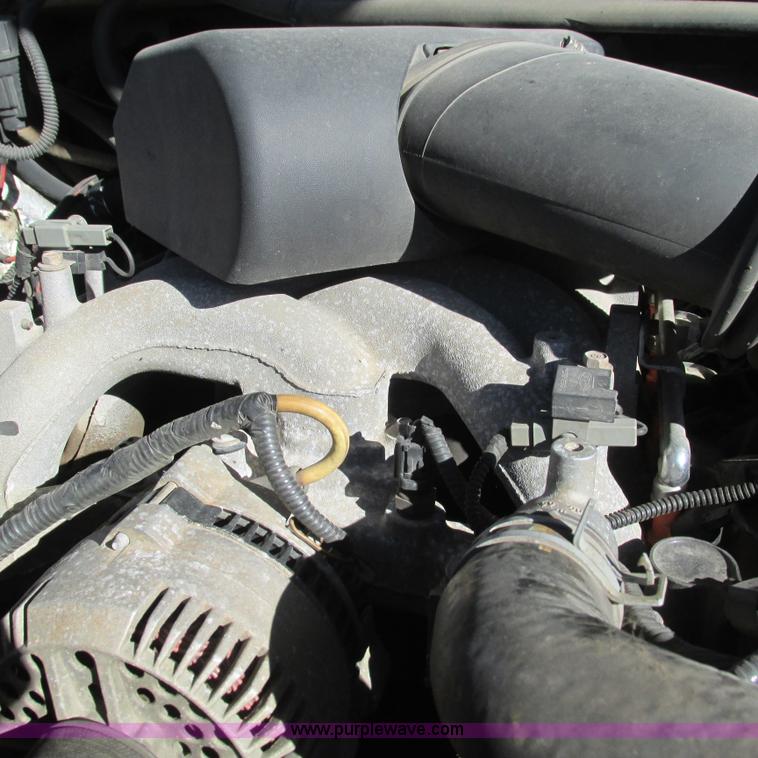 image for item L5314 2000 Ford F250 Super Duty XLT SuperCab pickup truck