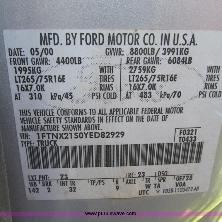 image for item L5314 2000 Ford F250 Super Duty XLT SuperCab pickup truck